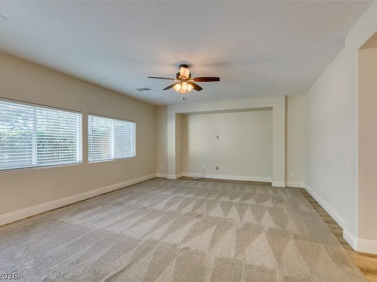 2884 Green Falls Ave — Photo 10