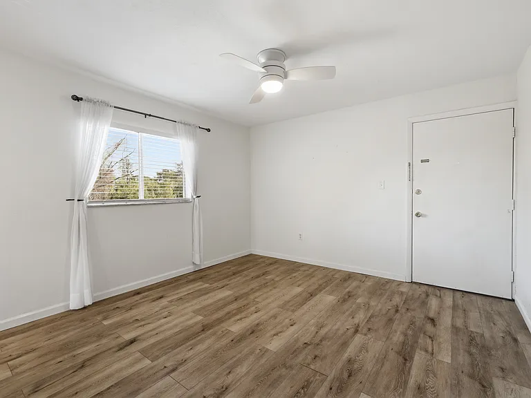 8109 Country Rd #206 — Photo 5