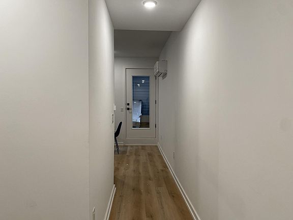 4th image of 1327 N Marston St #205