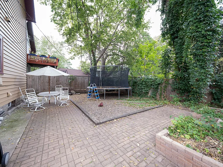 918 E 17th St #1 — Photo 19