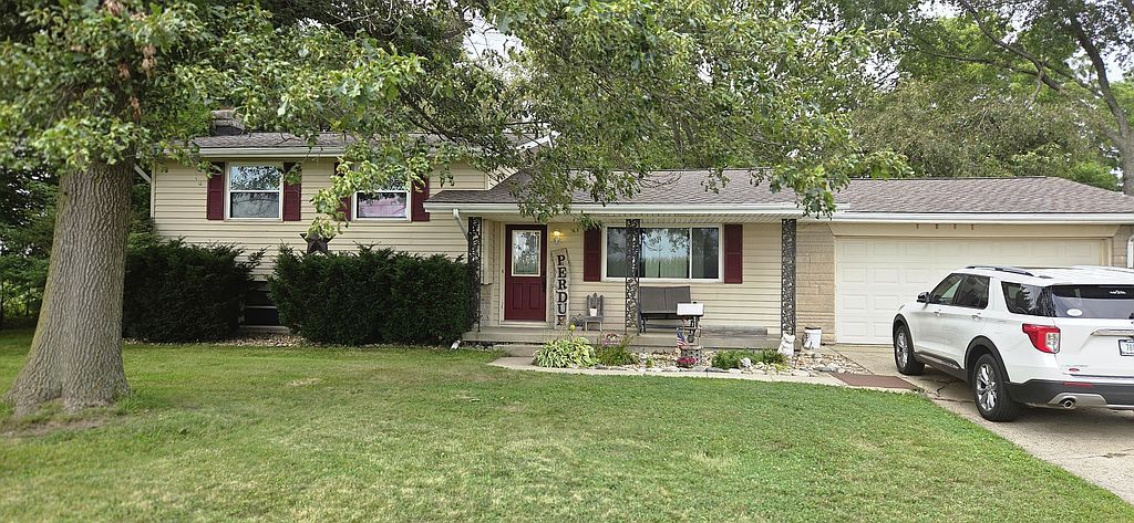 8422 E 800 S - Property Image