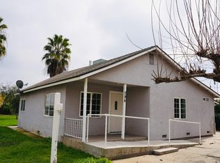 294 S Camelia Ave, Farmersville, CA 93223