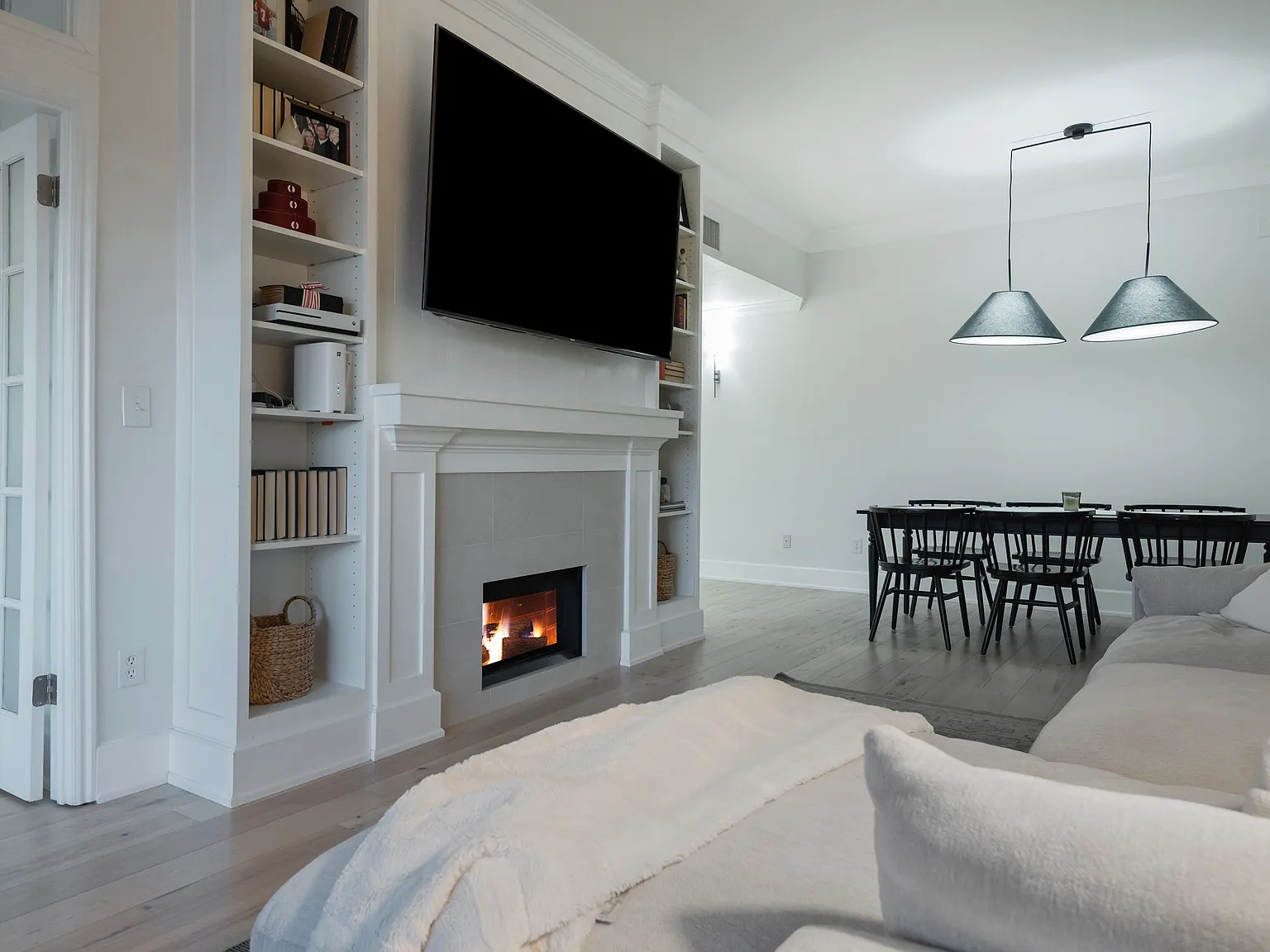241 N Vine St — Photo 2