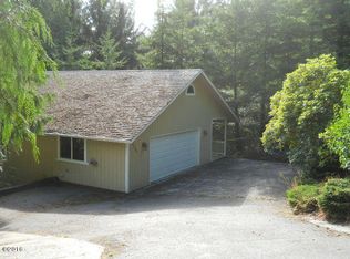 5841 Mercer Creek Dr, Florence, OR