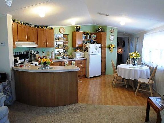 3rd image of 127 W Piedmont Ave