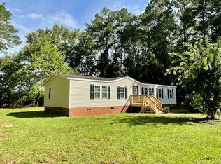 104 Plum Ct, Burgaw, NC 28425