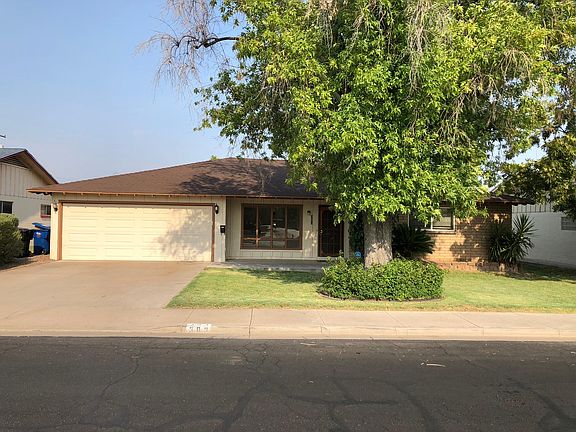 2nd image of 303 N Hunt Dr E