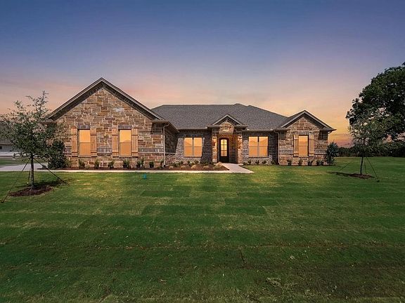 2nd image of 100 Eagle Court Gln