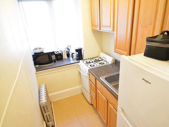 4th image of 5139 Pulaski Ave Unit 2F