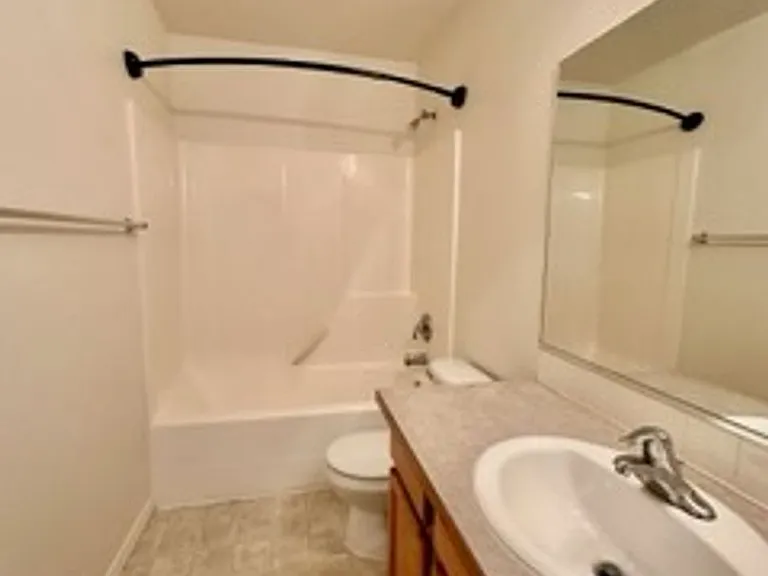 382-84 E Leadora Ln #86 — Photo 8