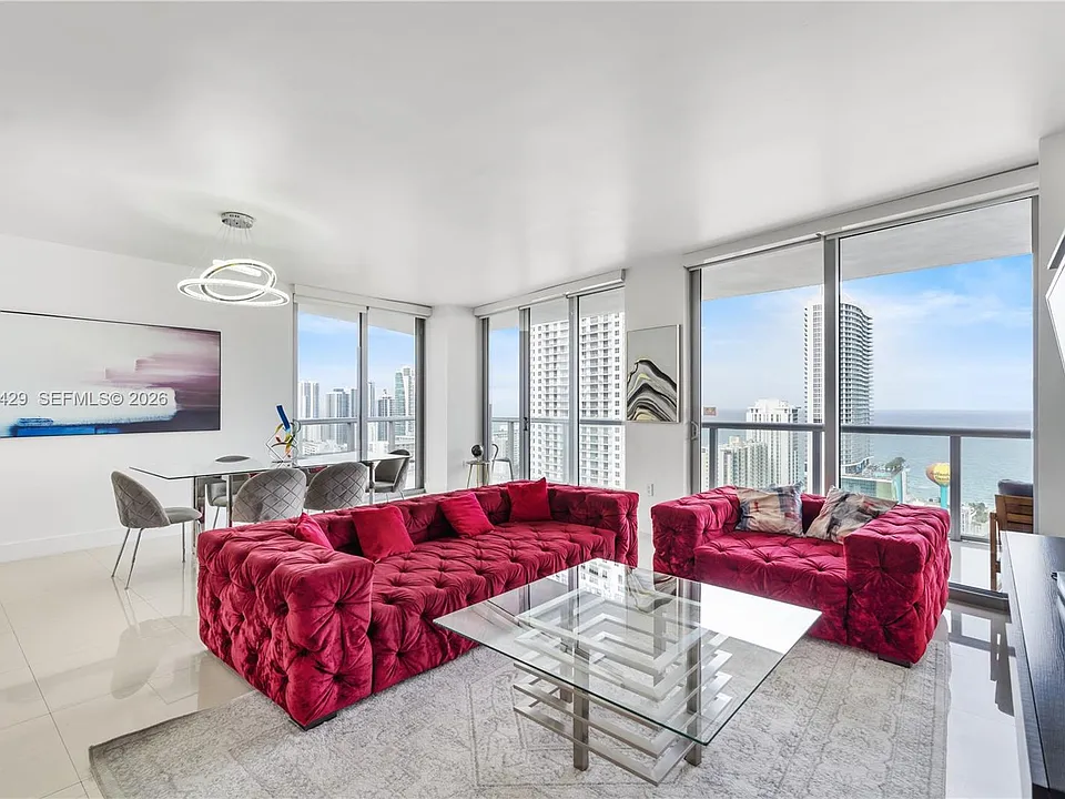 2600 E Hallandale Beach Blvd #T2802