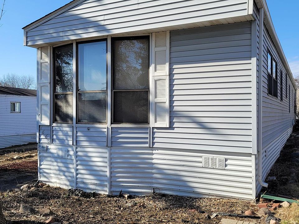 1st image of 2665 Benlana Ct