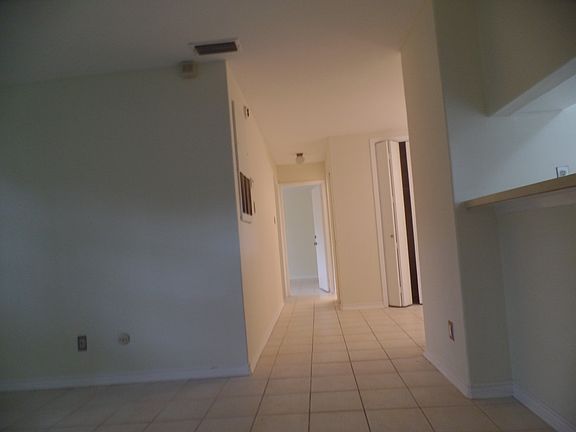 4th image of 5921 Arapaho #101