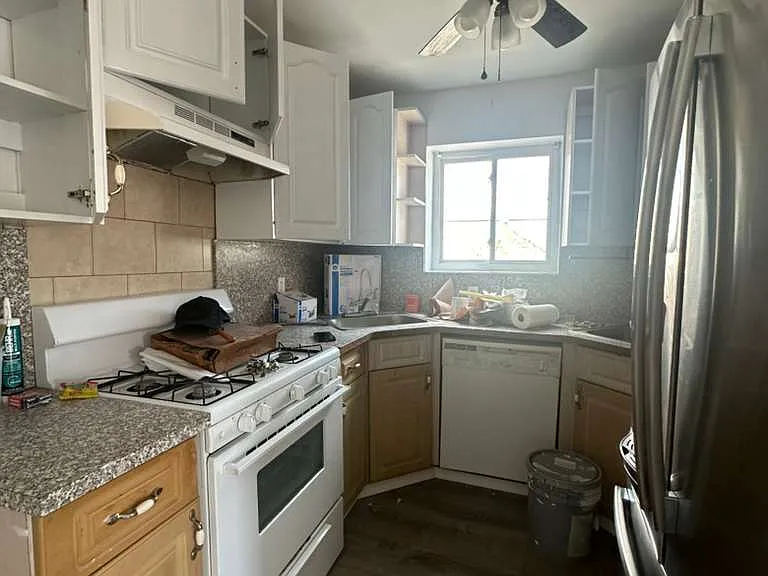 13-04 Dinsmore Ave #2 — Photo 12