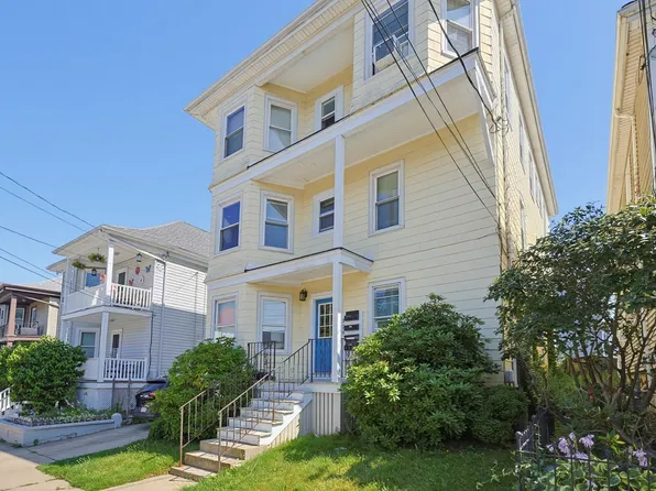 126 Princeton St, New Bedford, MA 02745