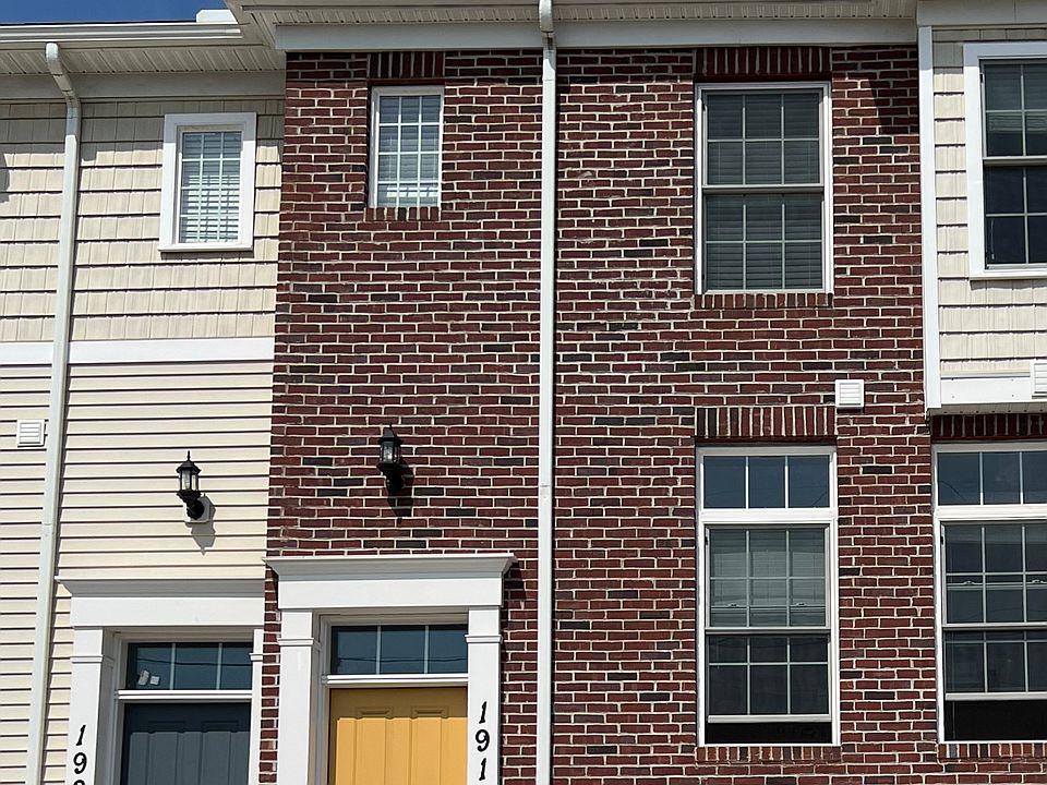 1st image of 1916 E 87th St