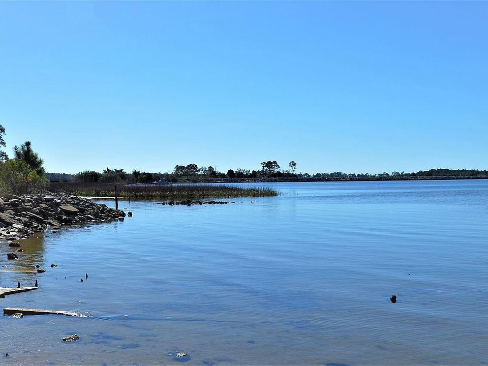 1st image of 4795 Bayside Dr