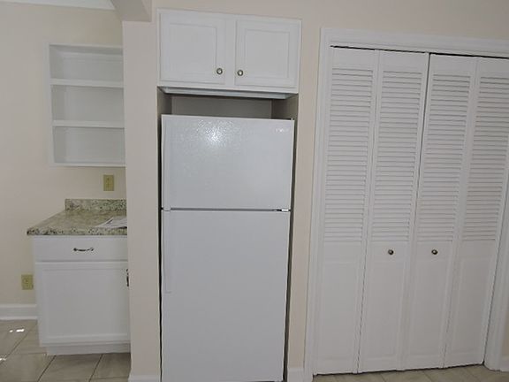 5th image of 5652A Obrien Ave