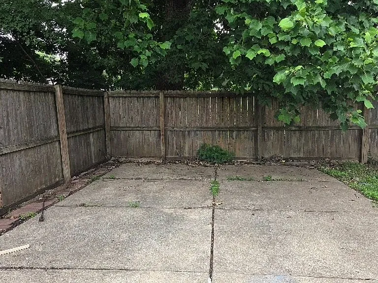 1225 Scott Ave — Photo 6