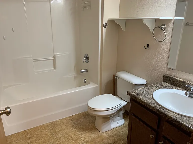 Arianna Townhomes — Photo 21