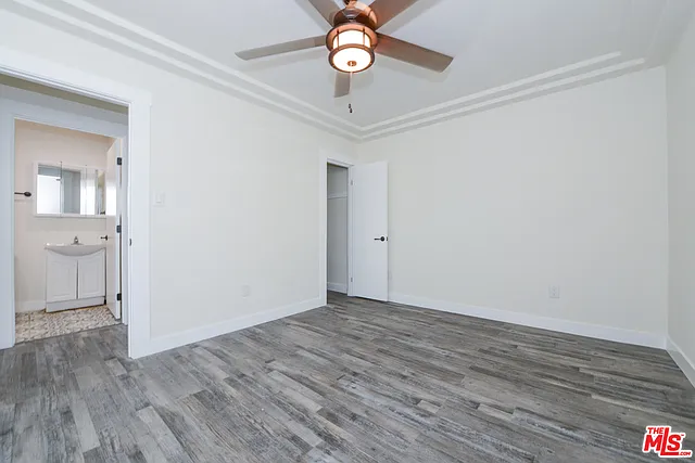 524 W 82nd St #524 — Photo 10