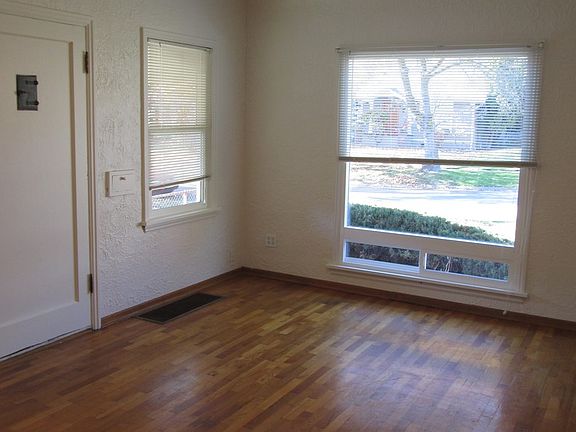 3rd image of 219 S 15th Ave #2