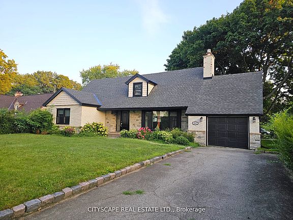 3rd image of 891 Riverside Dr