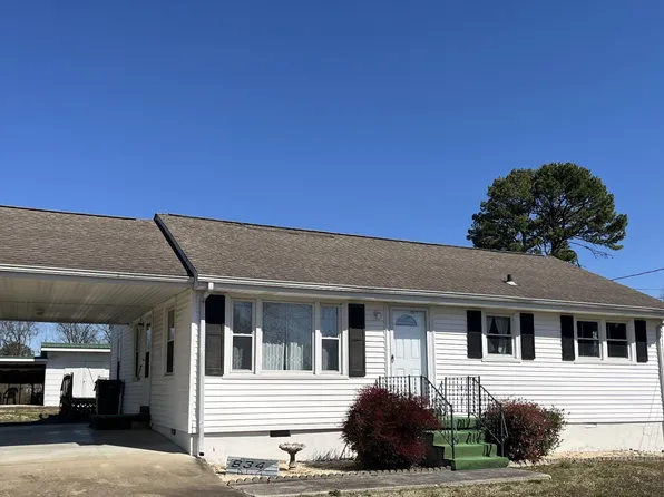 834 Nichols St, Pulaski, TN 38478