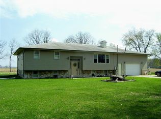 9405 S 250 E, Hamlet, IN 46532