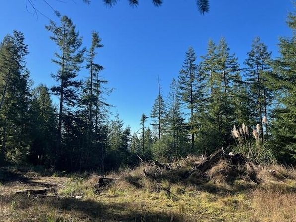 5091 Greenwood Heights Dr, Kneeland, CA 95549