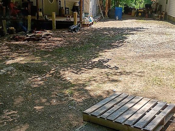 4th image of 228 Lofty Heights Rd
