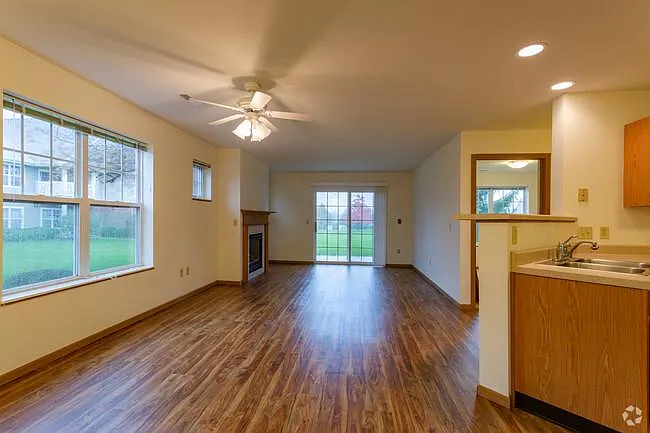 360 Prairie Way Blvd — Photo 3