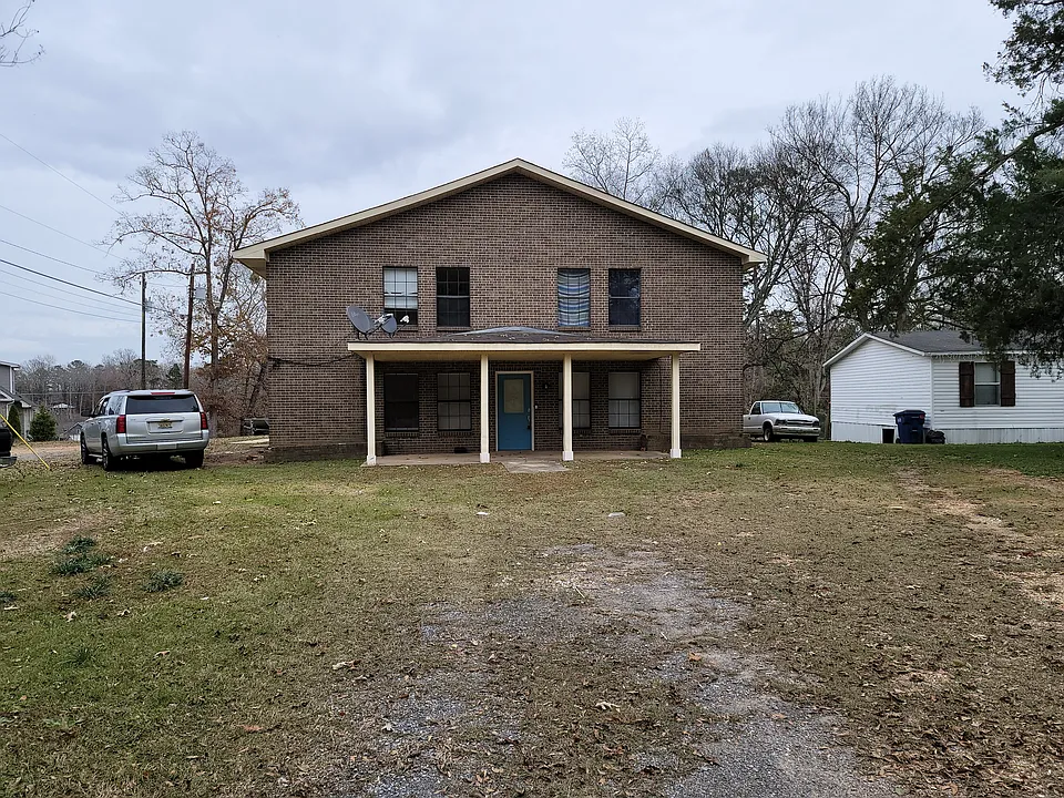 28 Walnut Ln #A