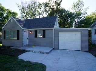 411 S 55th St, Lincoln, NE 68510