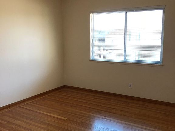 3rd image of 520 Grand Ave APT 10