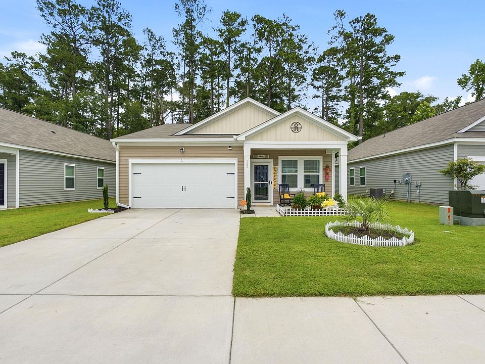 1st image of 152 Plantersfield Dr.