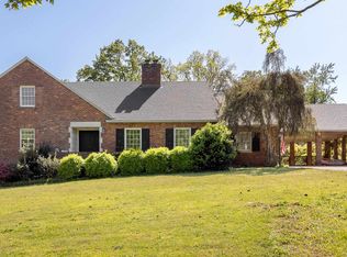 830 River Bluff Dr, Sheffield, AL 35660