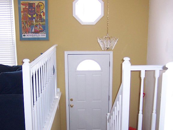 2nd image of 2937 Waterford Ct