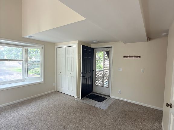 3rd image of 348 1st St Unit B