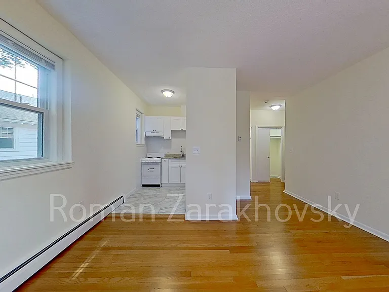 7 Wade St #6 — Photo 4