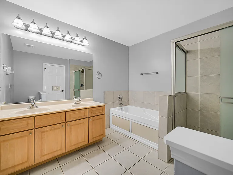 1252 Townes Cir #1252 — Photo 19