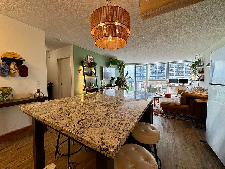1660 N Prospect Ave #908 — Photo 7