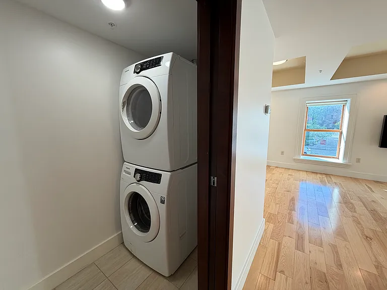 111 Genesee St #201 — Photo 17