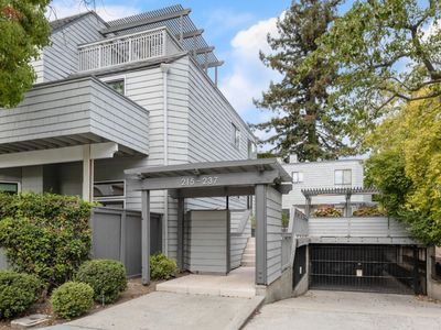 237 High St, Palo Alto, CA, 94301
