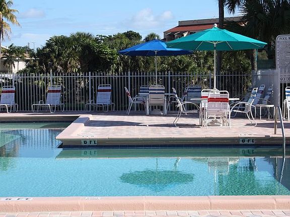 5th image of 450 Egret Cir APT 9211