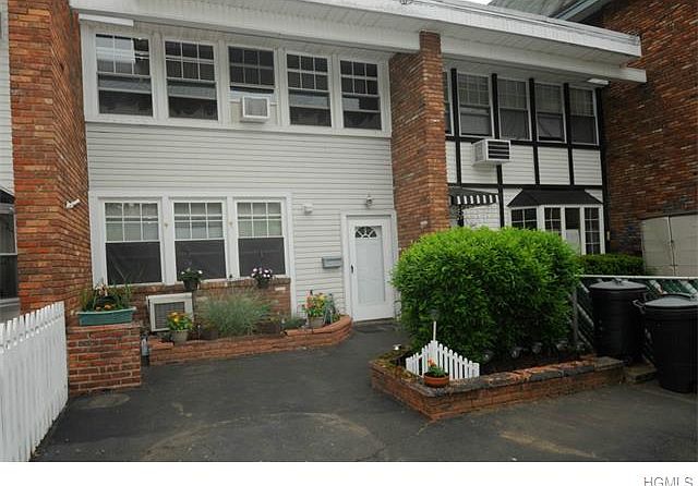 1st image of 118 Halgren Cres