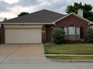 8512 Rainy Lake Dr, Fort Worth, TX 76244