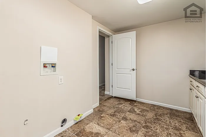 2807 N 8th Ave — Photo 33