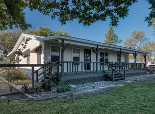 260 Christie Ln, Del Rio, TX 78840