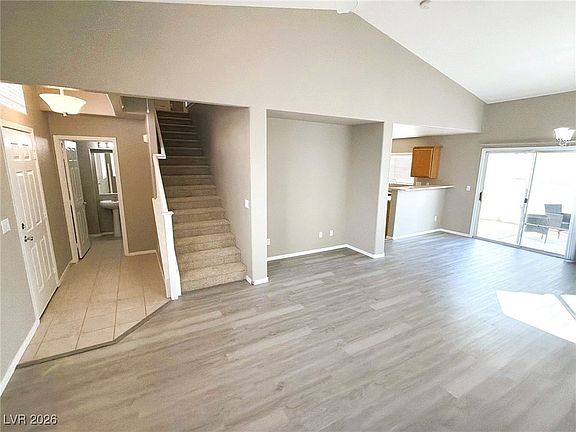 4th image of 6827 Momentos St
